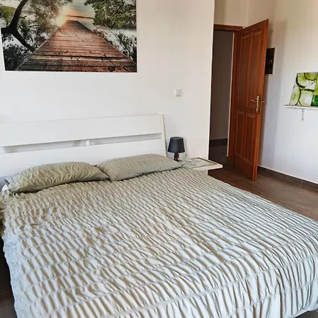 With Parking Apartment *